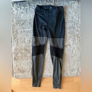 Almost New - On Running Men’s Tights / Leggings (Size S) Zippered